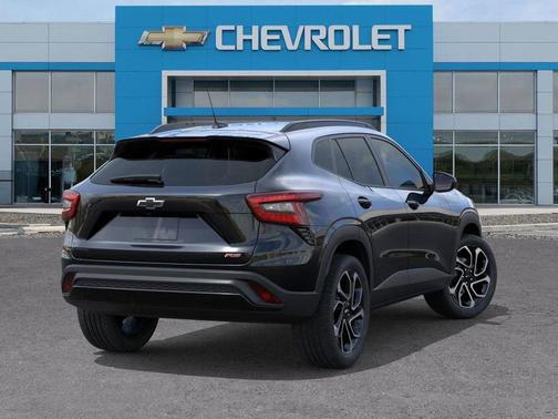 Mosaic Black Metallic 2026 Chevrolet Trax FWD 2RS