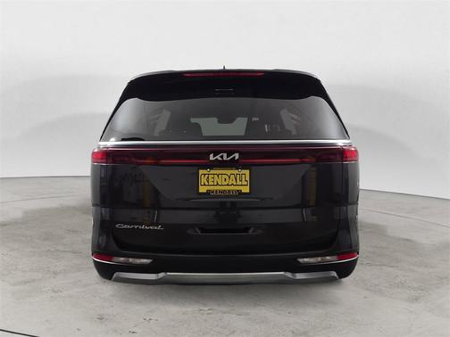 2022 Kia Carnival SX