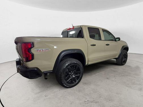 Sand Dune Metallic 2024 Chevrolet Colorado Trail Boss