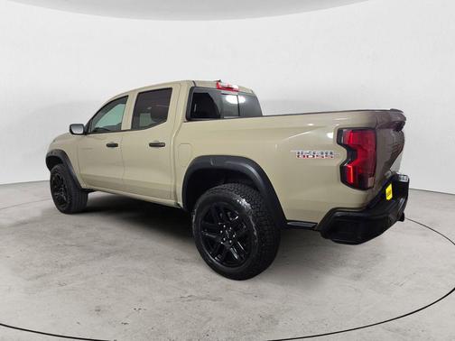 Sand Dune Metallic 2024 Chevrolet Colorado Trail Boss