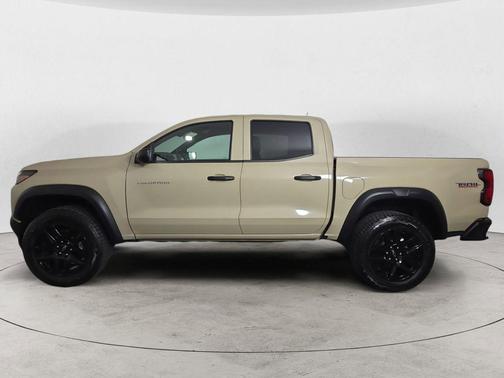 Sand Dune Metallic 2024 Chevrolet Colorado Trail Boss