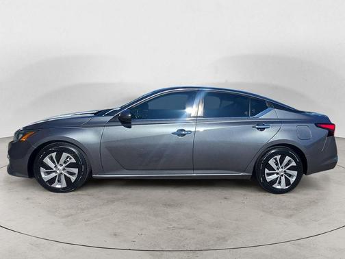 Gun Metallic 2020 Nissan Altima S FWD