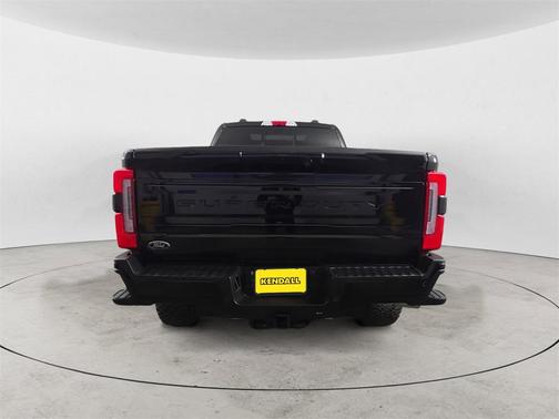 2025 Ford F-250 Platinum