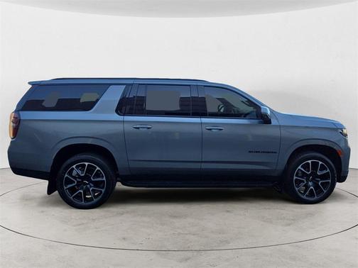 2023 Chevrolet Suburban RST