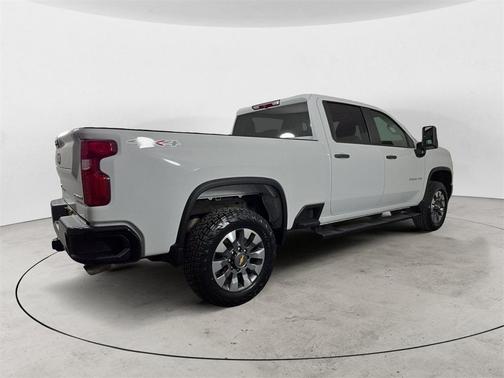2022 Chevrolet Silverado 2500 Custom