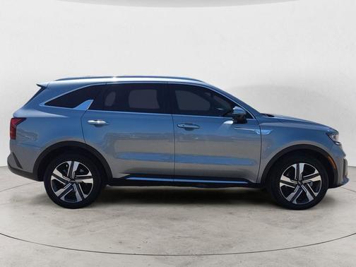 Steel Gray 2023 Kia Sorento Hybrid EX