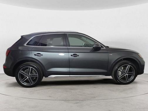 2021 Audi Q5 Prestige 55 TFSI e quattro S tronic