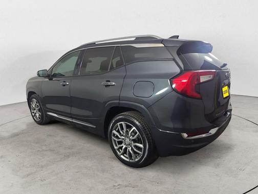 Hunter Metallic 2022 GMC Terrain Denali