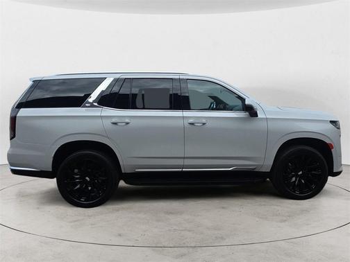 2022 Cadillac Escalade Luxury