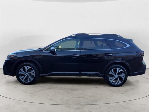 2022 Subaru Outback Touring XT