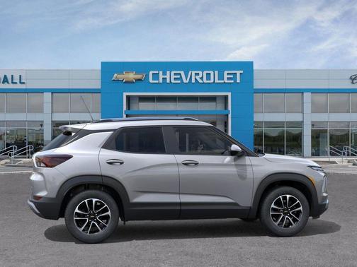 Sterling Gray Metallic 2026 Chevrolet Trailblazer LT