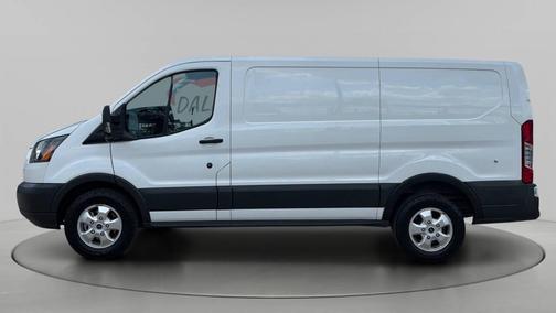 Oxford White 2018 Ford Transit-250 Base