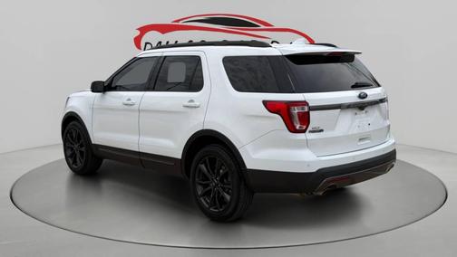 WHITE 2017 Ford Explorer XLT