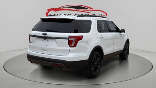 WHITE 2017 Ford Explorer XLT