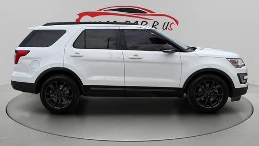 WHITE 2017 Ford Explorer XLT