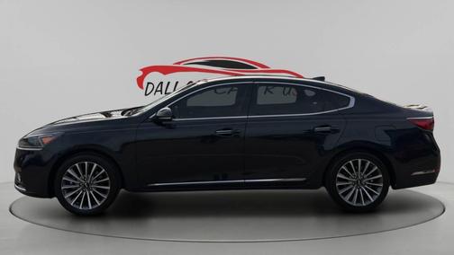 Gravity Blue 2017 Kia Cadenza Premium