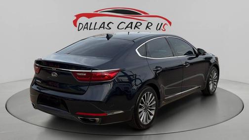 Gravity Blue 2017 Kia Cadenza Premium