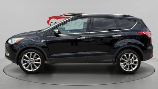 White Platinum Metallic Tri-Coat 2016 Ford Escape SE