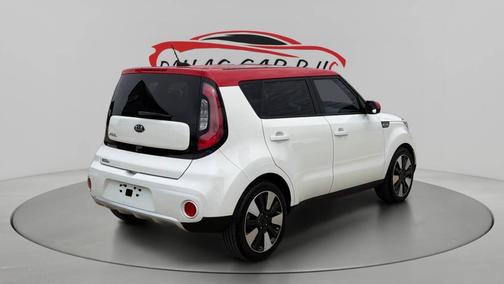 White w/Red Roof 2017 Kia Soul +