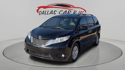 2017 Toyota Sienna XLE