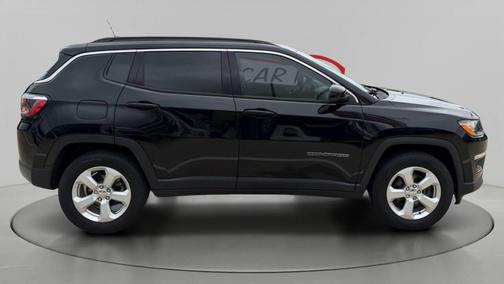 Diamond Black Crystal Pearlcoat 2017 Jeep New Compass Latitude
