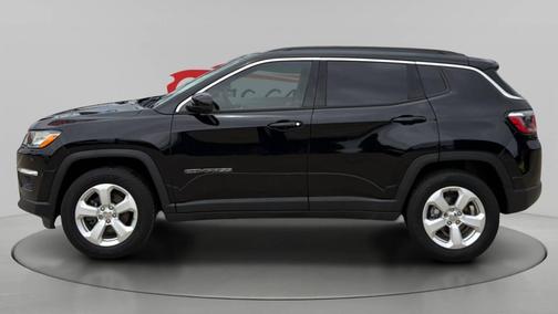 Diamond Black Crystal Pearlcoat 2017 Jeep New Compass Latitude