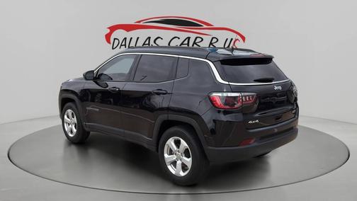 Diamond Black Crystal Pearlcoat 2017 Jeep New Compass Latitude