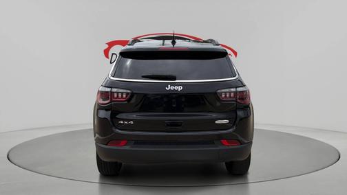 Diamond Black Crystal Pearlcoat 2017 Jeep New Compass Latitude