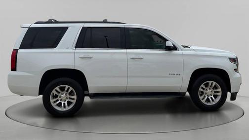 WHITE 2016 Chevrolet Tahoe LT