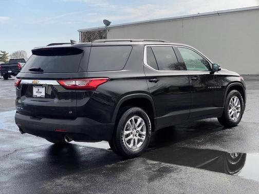 2021 Chevrolet Traverse LT Leather