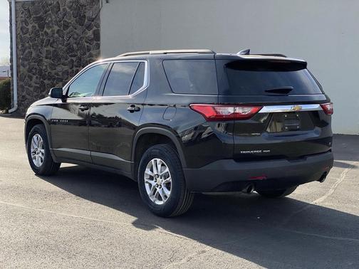2021 Chevrolet Traverse LT Leather
