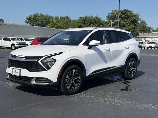 Glacial White Pearl 2023 Kia Sportage EX