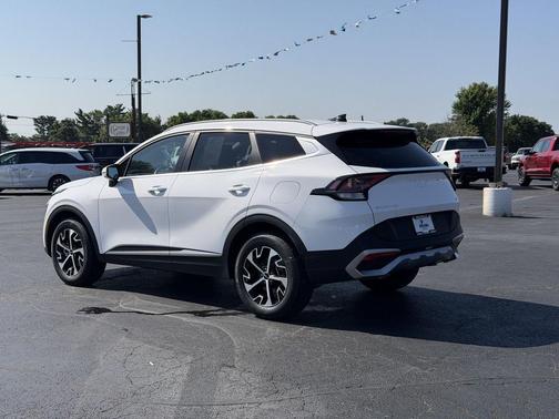 Glacial White Pearl 2023 Kia Sportage EX