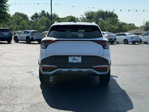 Glacial White Pearl 2023 Kia Sportage EX