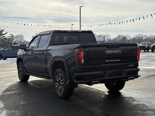 2022 GMC Sierra 1500 AT4