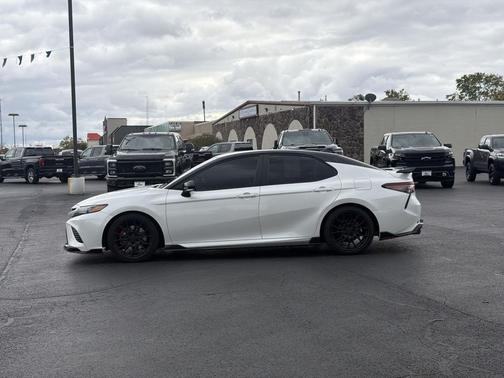 Wind Chill Pearl/Midnight Black Metallic 2022 Toyota Camry TRD