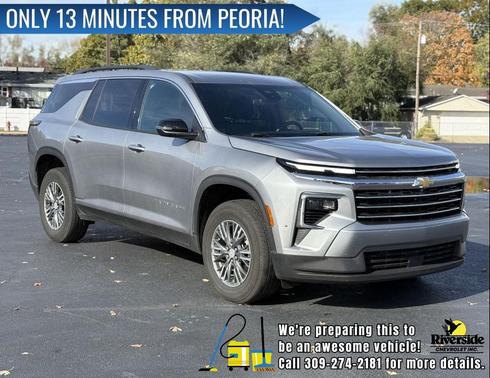 2025 Chevrolet Traverse LT