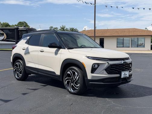 White Sands 2026 Chevrolet Trailblazer RS
