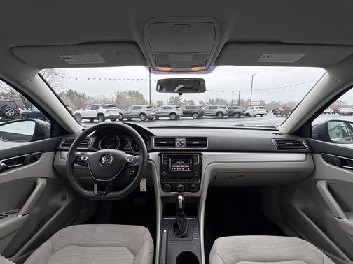 2017 Volkswagen Passat 1.8T S