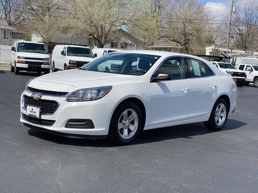 Summit White 2015 Chevrolet Malibu 1LS