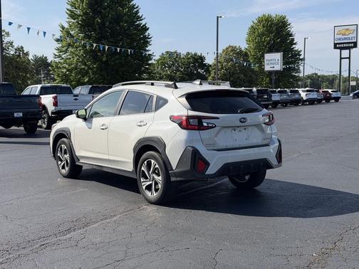 Crystal White Pearl 2024 Subaru Crosstrek Premium