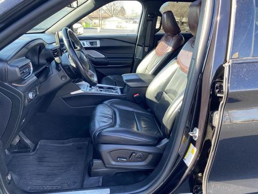 2020 Ford Explorer Platinum