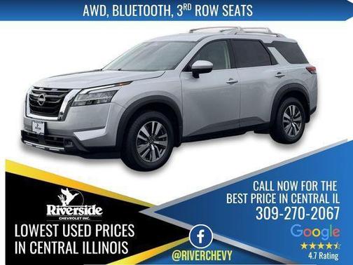 Brilliant Silver Metallic 2022 Nissan Pathfinder SL 4WD