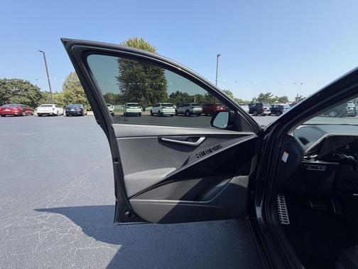 Graphite Gray 2023 Kia Niro Touring