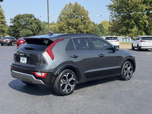 Graphite Gray 2023 Kia Niro Touring