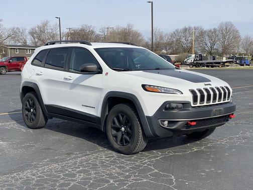 Bright White Clearcoat 2017 Jeep Cherokee Trailhawk