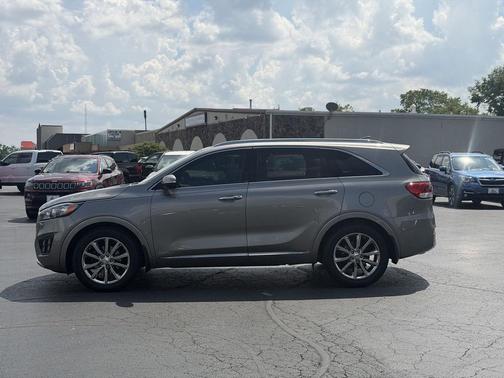 Titanium Silver 2018 Kia Sorento SX