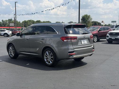 Titanium Silver 2018 Kia Sorento SX