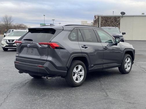 2021 Toyota RAV4 Hybrid LE