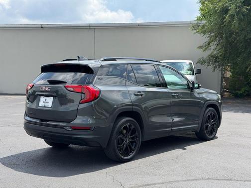 Graphite Gray Metallic 2021 GMC Terrain SLT